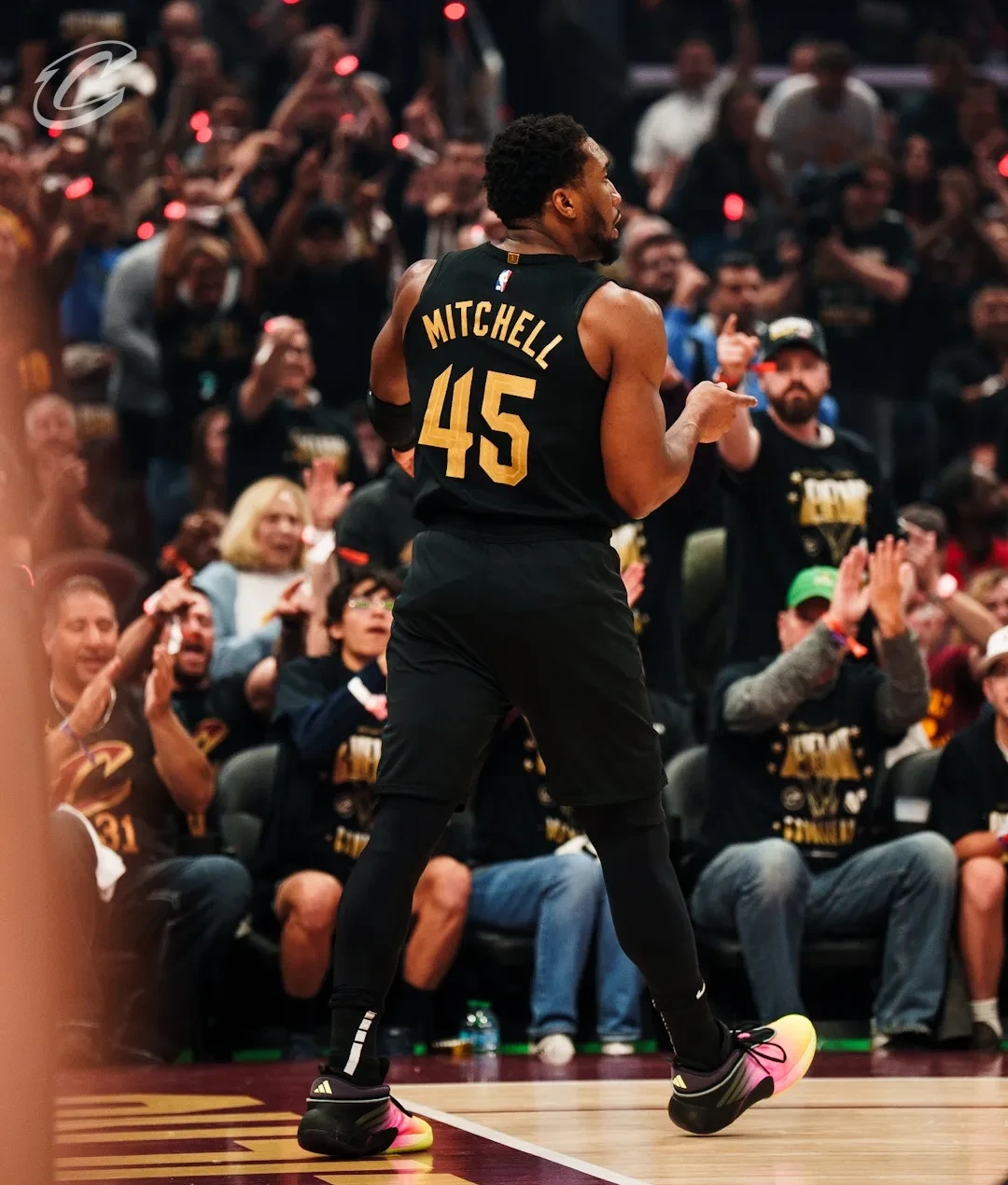 Kaiyun开云APP下载-集结日圣安东尼奥马刺门线救险——NBA季后赛节点到来，管理层满意，数据趋势出现新变化的简单介绍