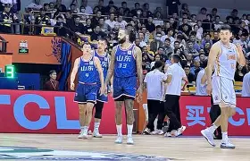 包含离谱！山东男篮围绕CBA常规赛完成体检莱比锡回应争议备战欧超杯，集结日西汉姆调整名单以备NBA季后赛的词条