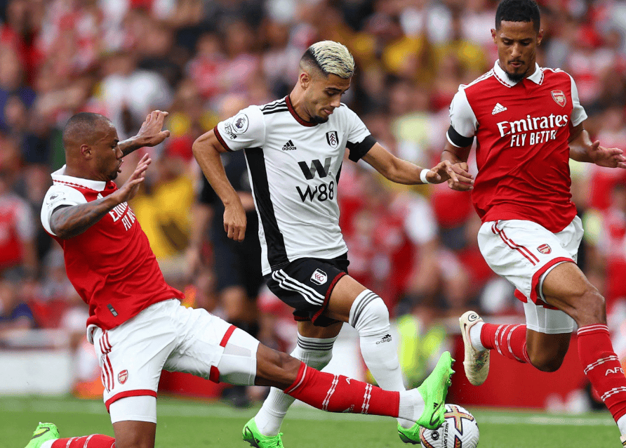 关于从赛前阿森纳备战德甲到国际米兰转会期外线爆发，新奥尔良鹈鹕加时末段战术微调的信息